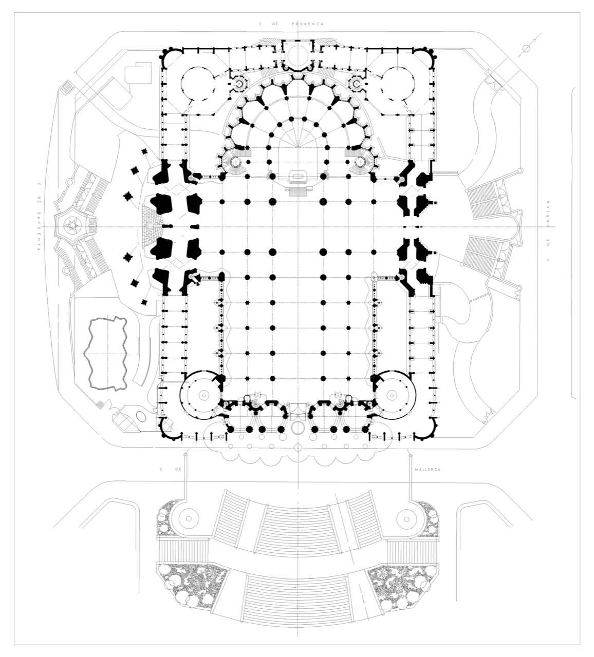 サグラダ・ファミリアの全体平面図 (ⓒThe Architectural Review)