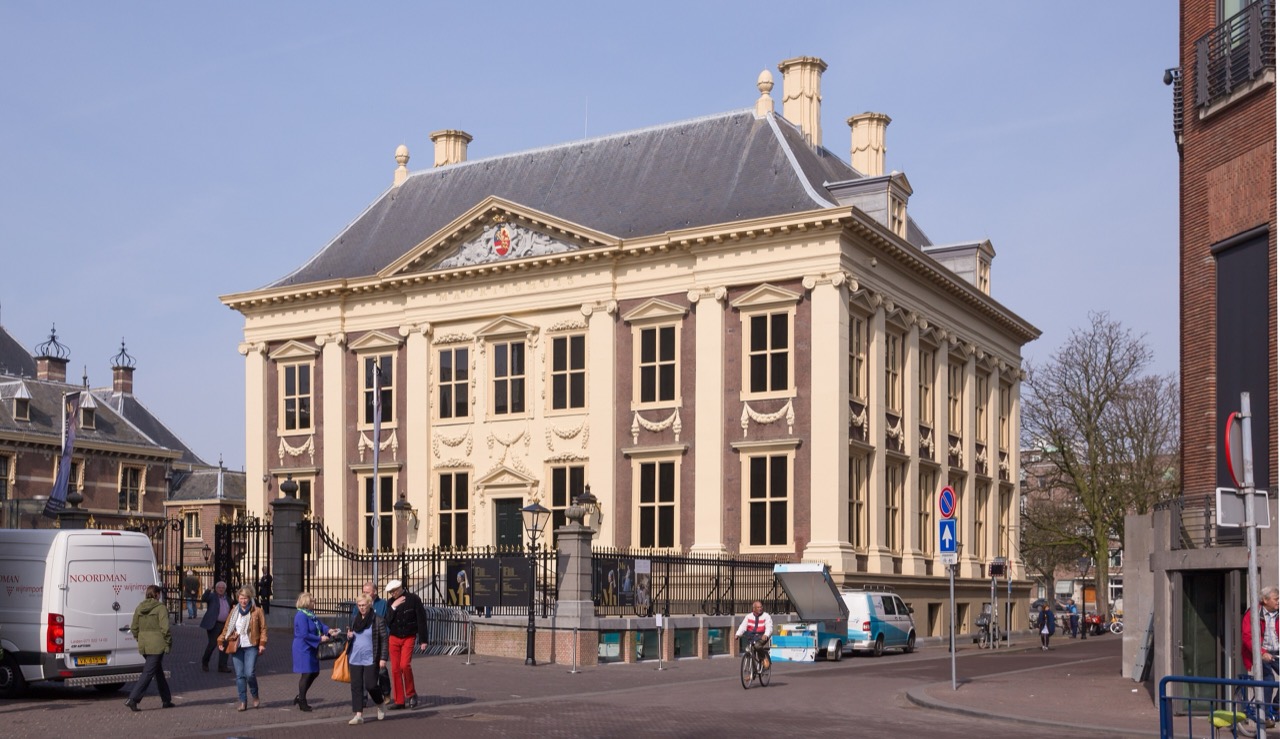 The lender · The Mauritshuis in The Hague. A seventeenth-century townhouse used as a museum, holding three Vermeers in all. ⓒHubertl, CC BY-SA 4.0, Wikimedia Commons