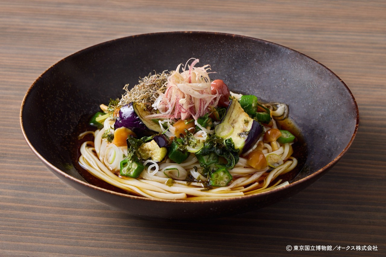 1,500엔 · THE RESTAURANT의 야쿠미 히야시 우동. 관람객이 실제로 가장 많이 앉는 가격대다. ⓒ東京国立博物館·オークス株式会社
