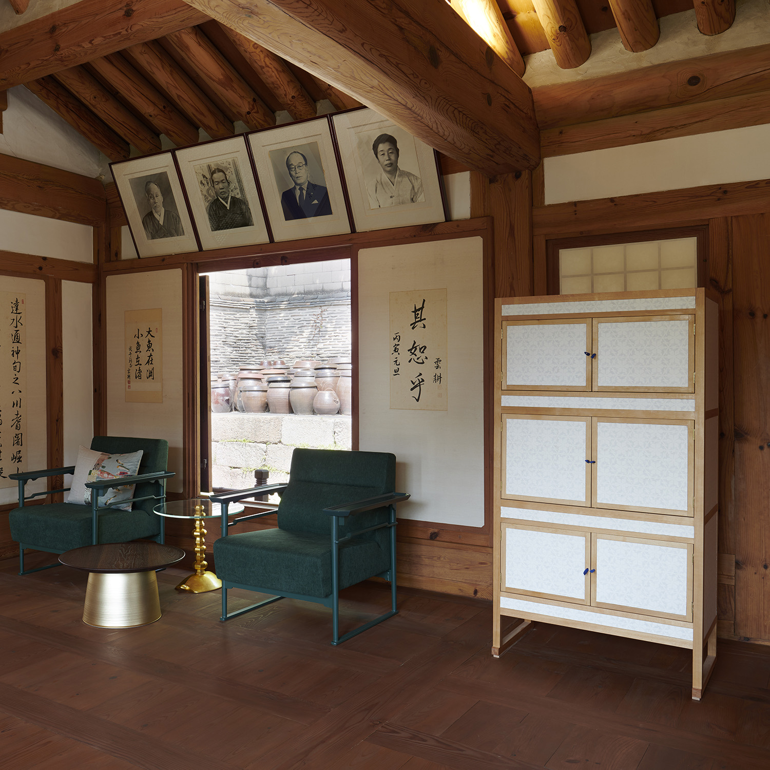 The same hall in 2019 · The main hall during the Chang Eungbok and Ha Jihoon exhibition. This year the flipped pond sits on this floor. ⓒChang Eungbok Studio