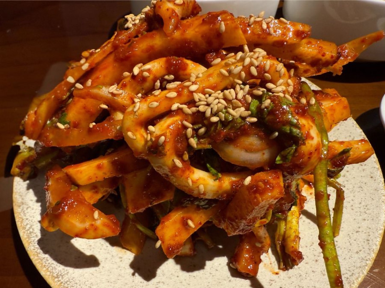 오징어 닭 무침 · 삼계백반 옆에 곁들이는 9,500원짜리 한 접시. ⓒElgin Tan
