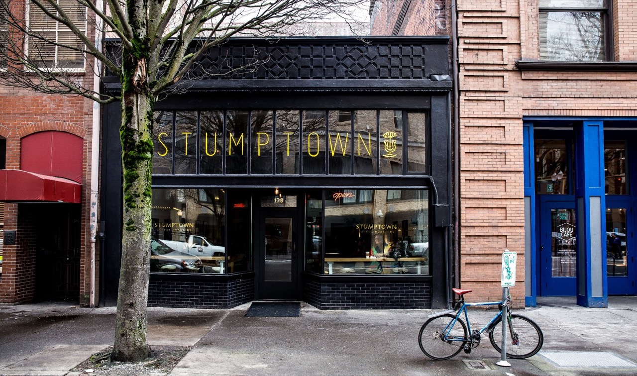 시작한 자리 · 포틀랜드 사우스웨스트 3번가 매장. 1999년 창업한 도시의 도심 점포다. ⓒStumptown Coffee Roasters