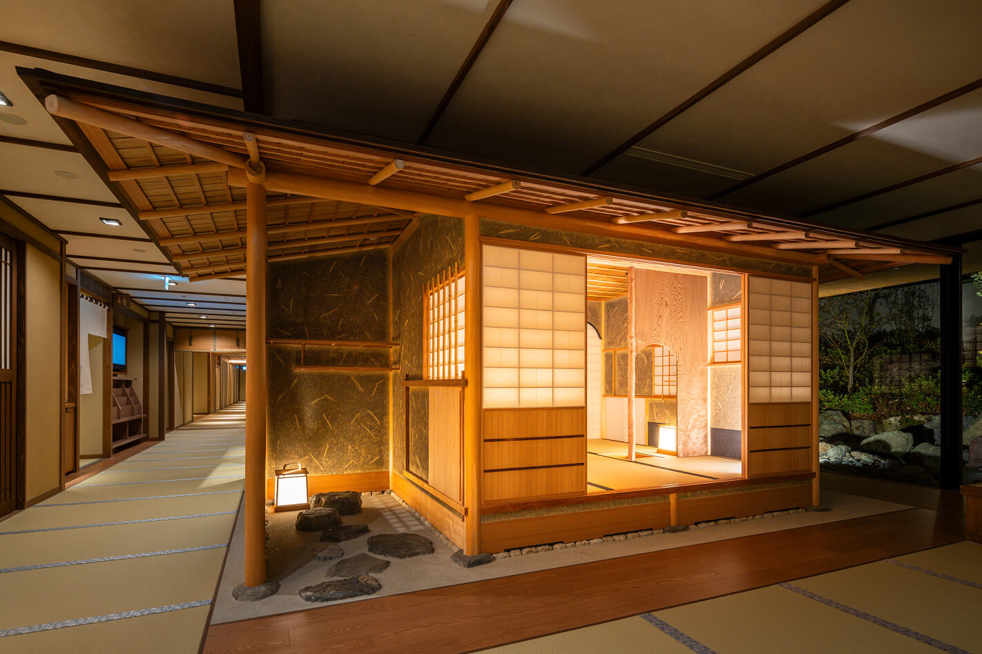 A tea room inside the building · A tea room built of Kyoto timber stands in the middle of a tatami corridor. ⓒKyoritsu Maintenance