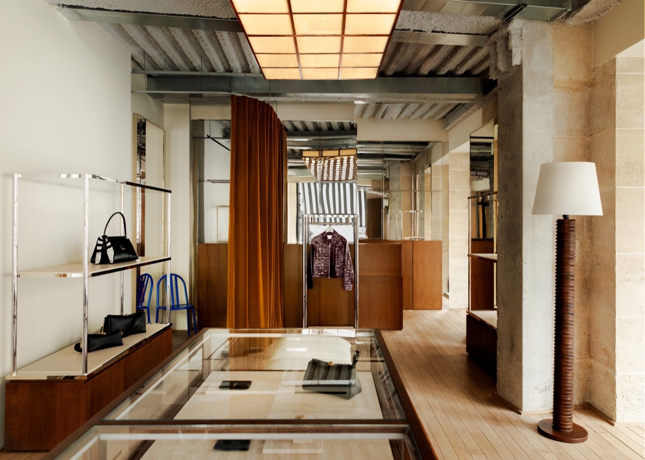 Two stores · Namiki-dori for heritage, GINZA SIX for the present. ⓒJaeger-LeCoultre