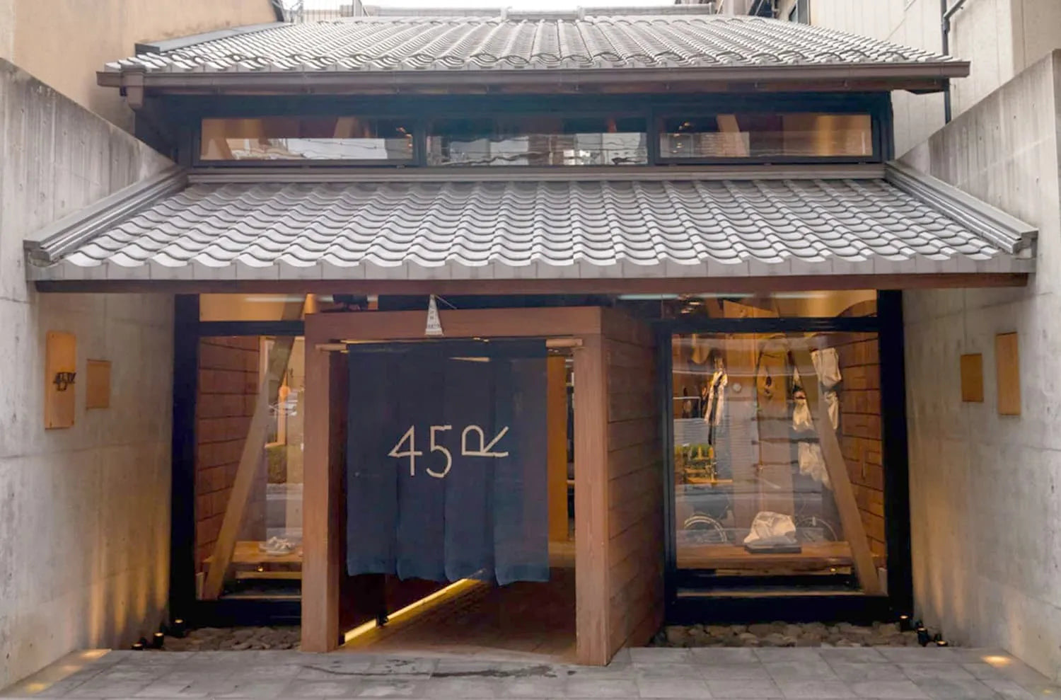 산조도리의 교토 매장 · 같은 목수 집단 산카쿠야가 지었다. ⓒ45R