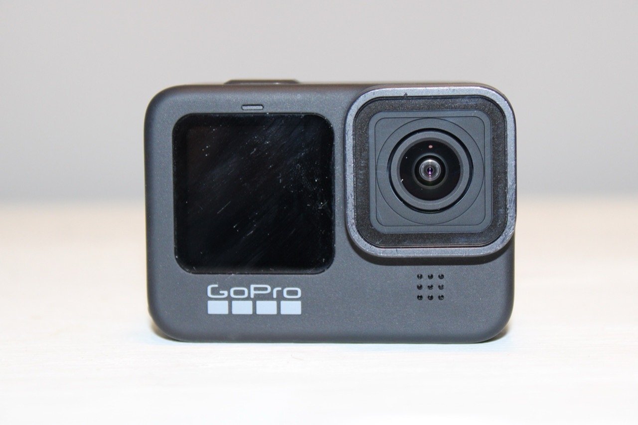 GoPro HERO9 Black · 2020年に出た機種。この分野を開いた製品群だ。ⓒGreyfiveys · CC BY-SA 4.0